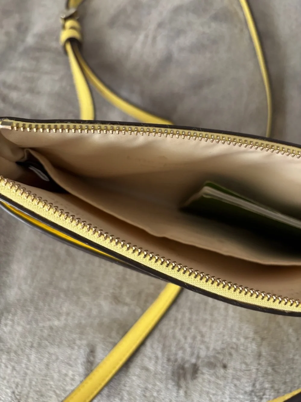 Kate Spade‎ Sadie Saffiano Leather Top Zip Yellow Crossbody Bag